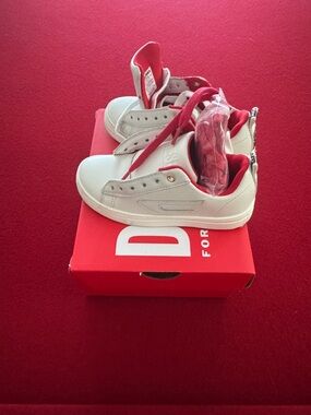 Diesel Kids White and Red Low-Top Sneakers